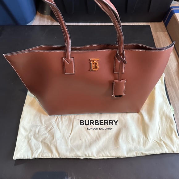 Burberry Tote - Picture 1 of 3